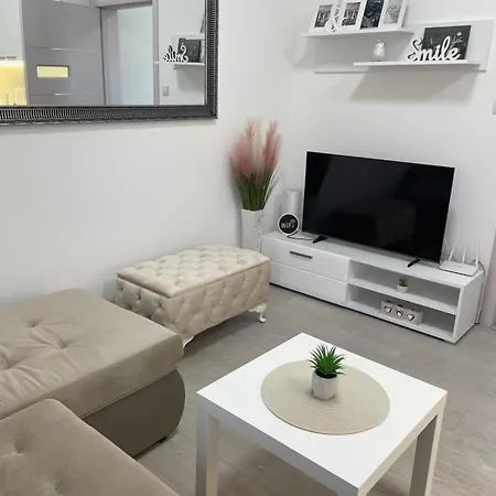 Apartment Smile 1
